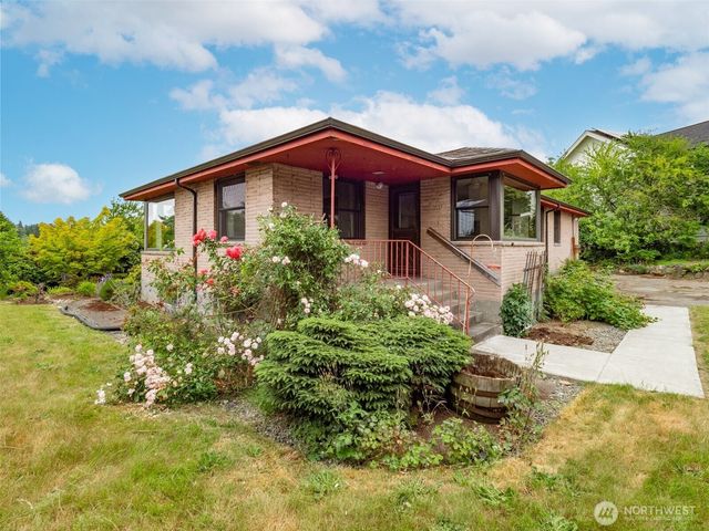 1205 NW Woodbine Way, Seattle, WA 98177