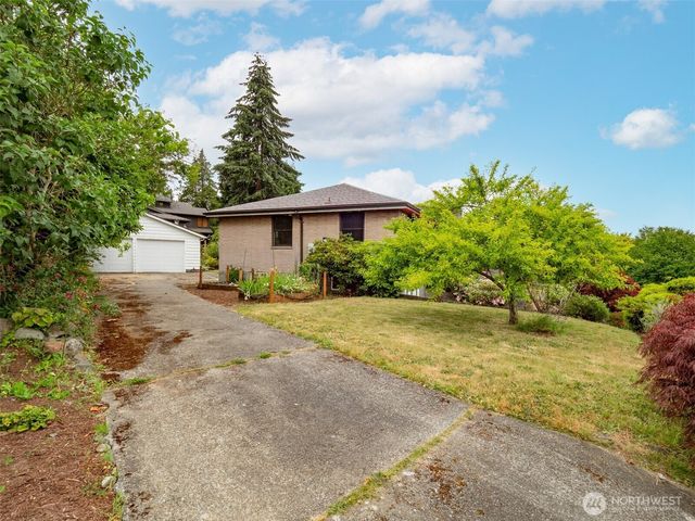 1205 NW Woodbine Way, Seattle, WA 98177