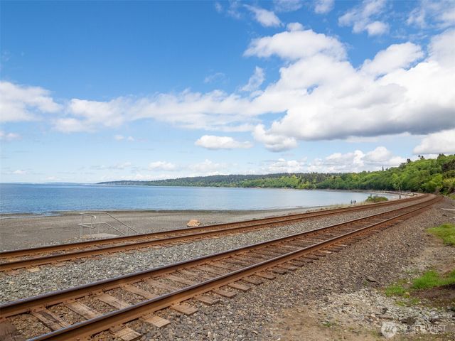 1205 NW Woodbine Way, Seattle, WA 98177