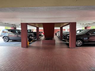 7400 NW 7th St, Miami, FL 33126