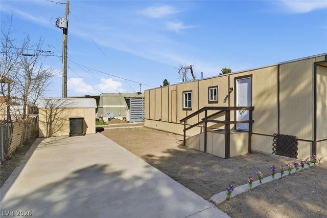 210 West Bonnie Claire Court, Pahrump, NV 89048