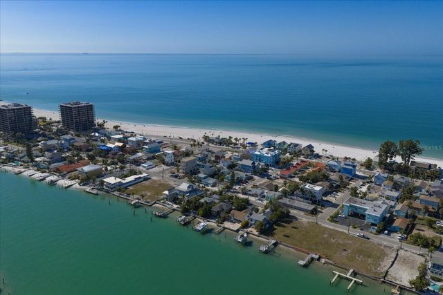 24 80TH TERRACE, Treasure Island, FL 33706