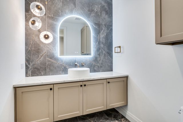 2223 Courtland Drive, Frisco, TX 75034