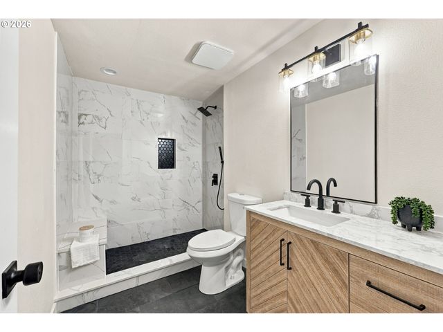 9905 Nw 4TH Ave, Vancouver, WA 98685
