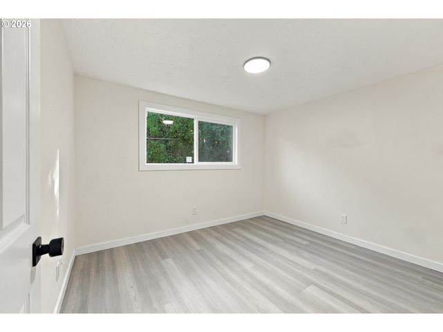 9905 Nw 4TH Ave, Vancouver, WA 98685