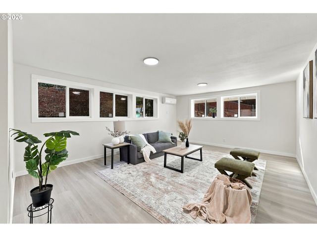 9905 Nw 4TH Ave, Vancouver, WA 98685