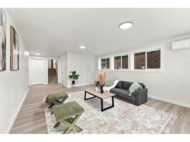 9905 Nw 4TH Ave, Vancouver, WA 98685