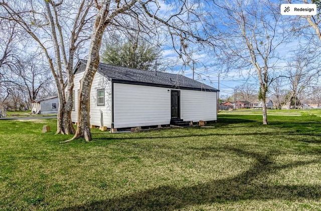 1316 Bailey Street, Wharton, TX 77488