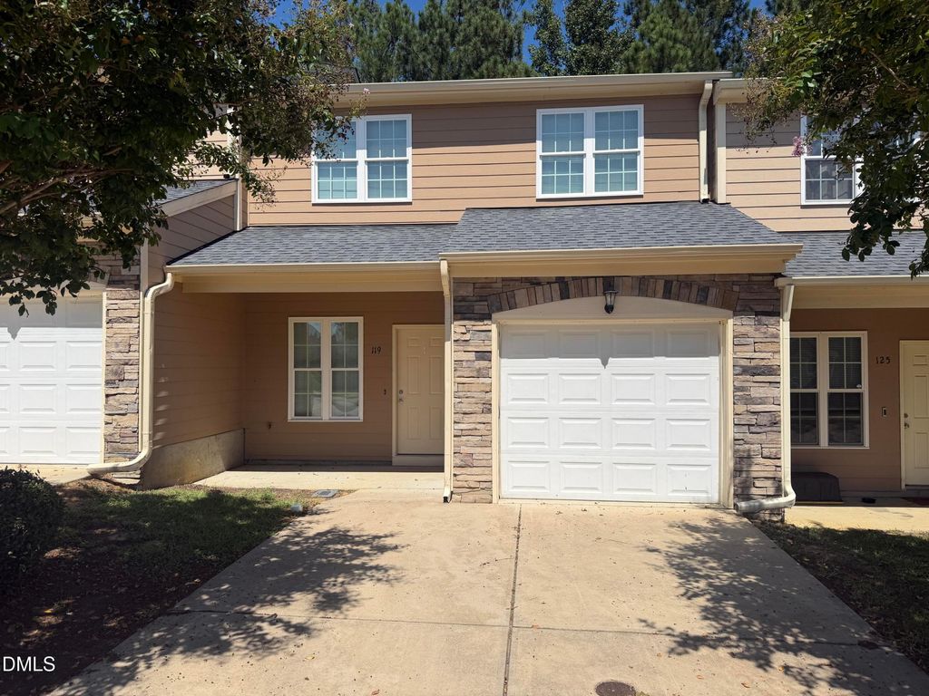 119 Beechleaf Court, Clayton, NC 27520