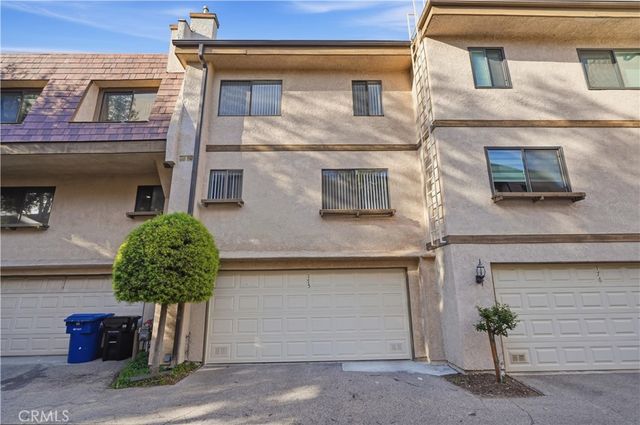 9000 Vanalden Avenue 175, Northridge, CA 91324