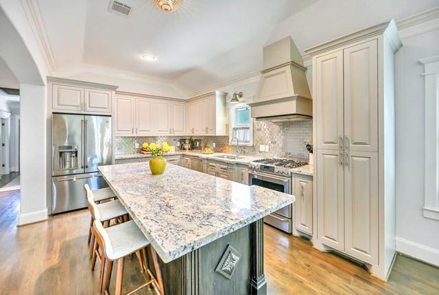 1122 E 23rd Street, Houston, TX 77009