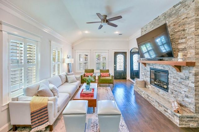 1122 E 23rd Street, Houston, TX 77009