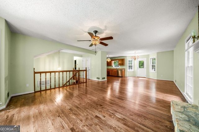142 Jamie Drive, Hiram, GA 30141