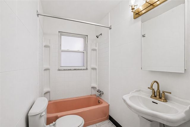 228 S Millvale, Bloomfield, PA 15224
