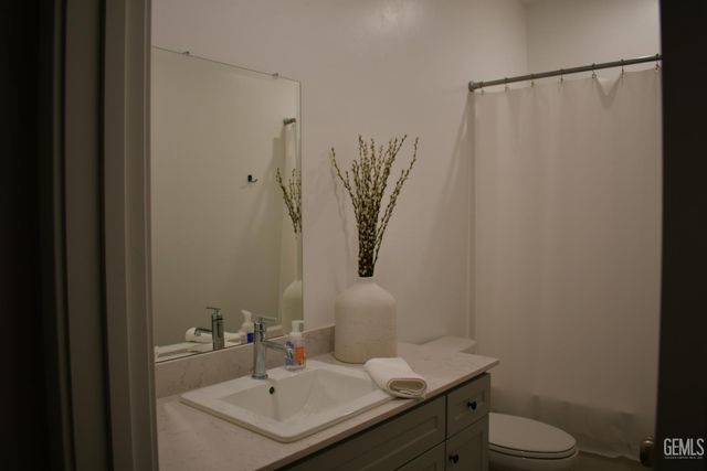 3333 Mulberry Grove Way, Shafter, CA 93263