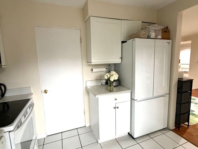 1531 Palmgren Drive, Glenview, IL 60025