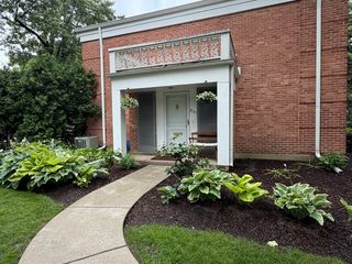 1531 Palmgren Drive, Glenview, IL 60025