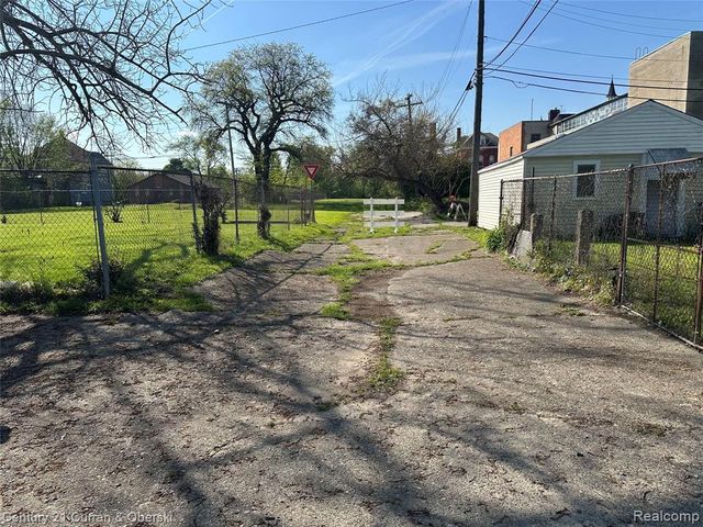 3152 Garfield Street, Detroit, MI 48207