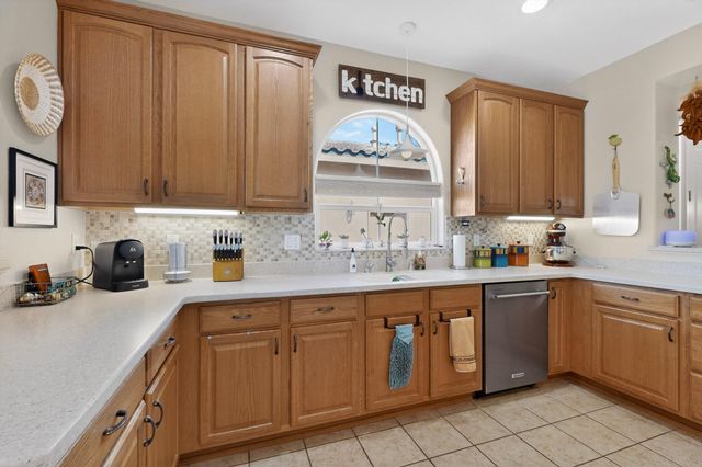 110 Zuni River Circle SW, Los Lunas, NM 87031