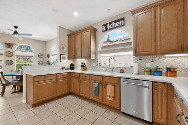 110 Zuni River Circle SW, Los Lunas, NM 87031