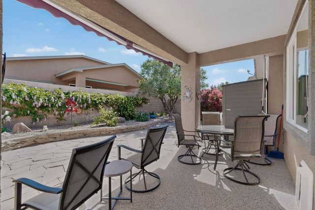 110 Zuni River Circle SW, Los Lunas, NM 87031