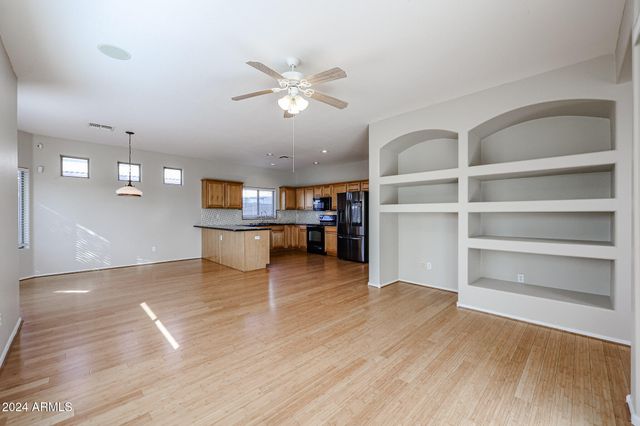 6280 S 251ST Drive, Buckeye, AZ 85326