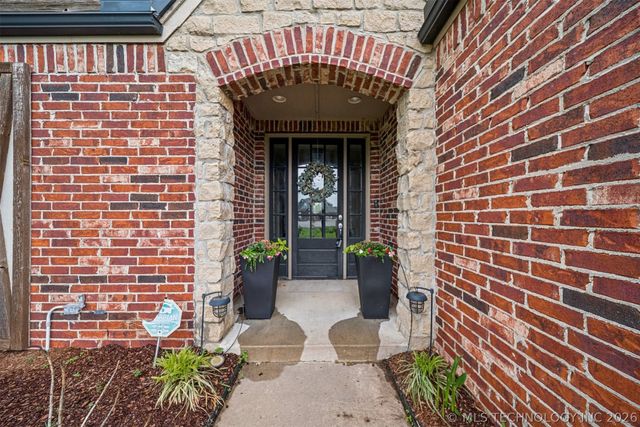 16855 E 125th Street North, Collinsville, OK 74021