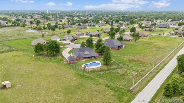 16855 E 125th Street North, Collinsville, OK 74021