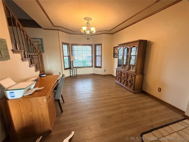 1805 NE Oakridge Drive, Claremore, OK 74017