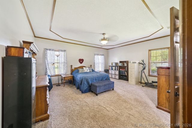 1805 NE Oakridge Drive, Claremore, OK 74017