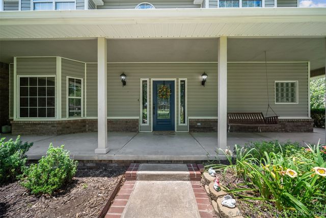 1805 NE Oakridge Drive, Claremore, OK 74017