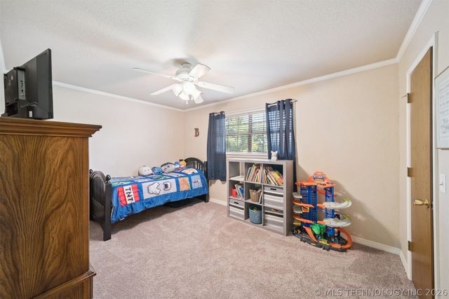 1805 NE Oakridge Drive, Claremore, OK 74017