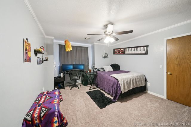 1805 NE Oakridge Drive, Claremore, OK 74017