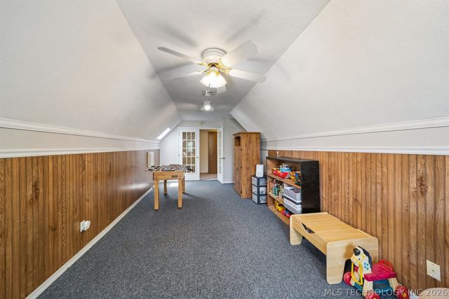 1805 NE Oakridge Drive, Claremore, OK 74017