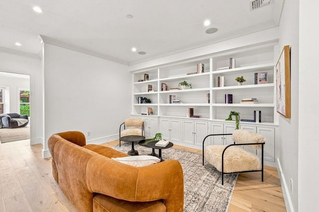 431 Marlborough St PH, Boston, MA 02115