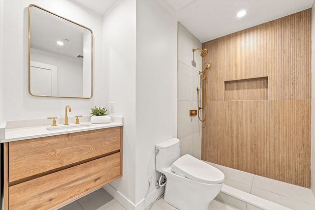 431 Marlborough St PH, Boston, MA 02115