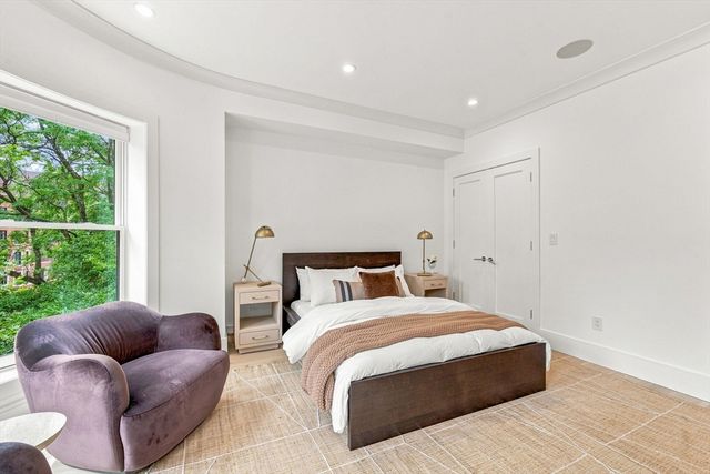 431 Marlborough St PH, Boston, MA 02115