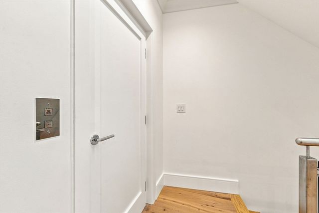 431 Marlborough St PH, Boston, MA 02115