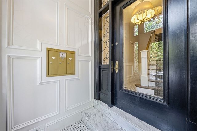 431 Marlborough St PH, Boston, MA 02115