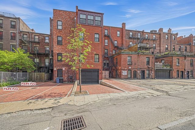 431 Marlborough St PH, Boston, MA 02115