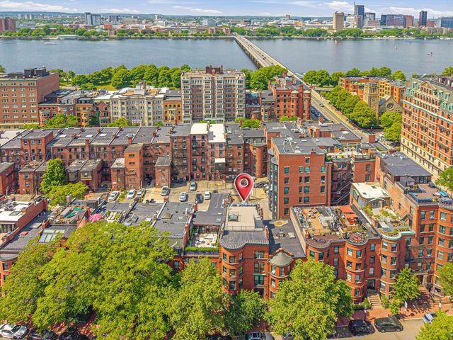 431 Marlborough St PH, Boston, MA 02115