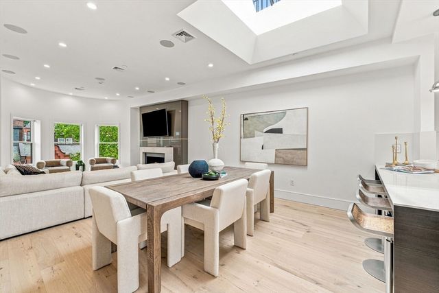 431 Marlborough St PH, Boston, MA 02115