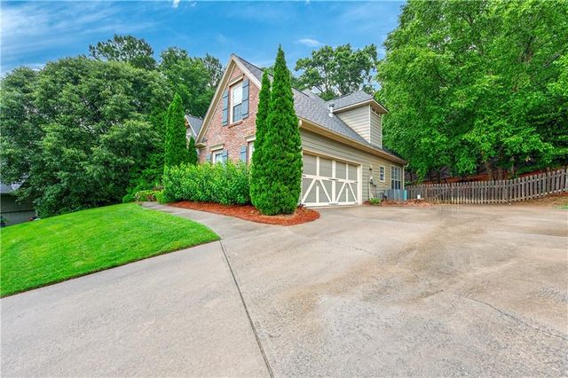625 Ruby Forest Parkway, Suwanee, GA 30024