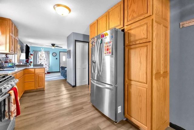 1701 Pine Street, St Joseph, MO 64504