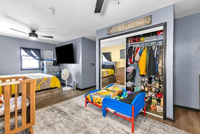 1701 Pine Street, St Joseph, MO 64504