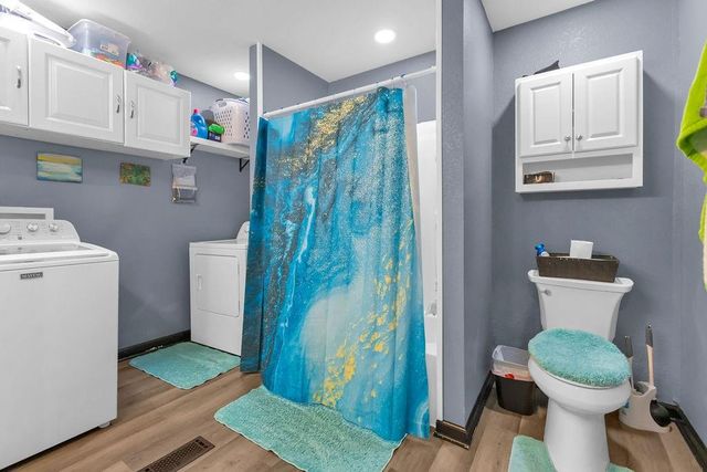 1701 Pine Street, St Joseph, MO 64504