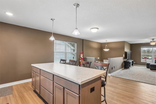 902 E Iowa Avenue, Indianola, IA 50125