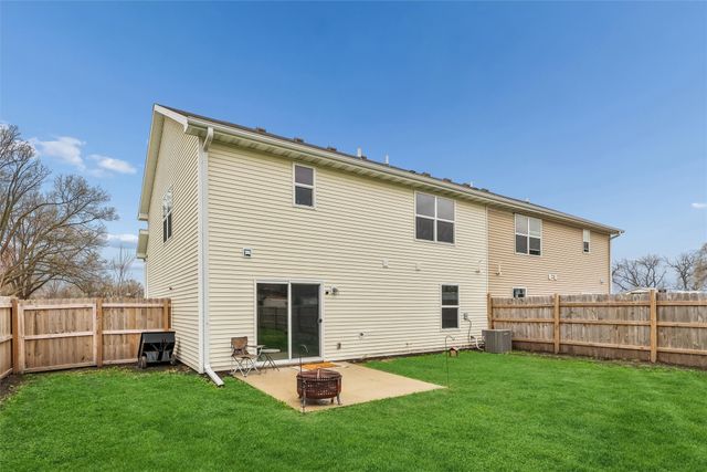 902 E Iowa Avenue, Indianola, IA 50125