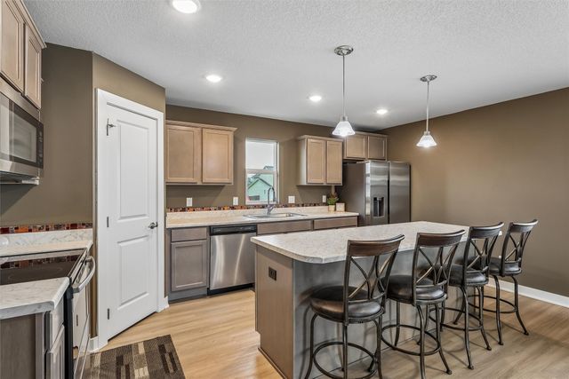 902 E Iowa Avenue, Indianola, IA 50125