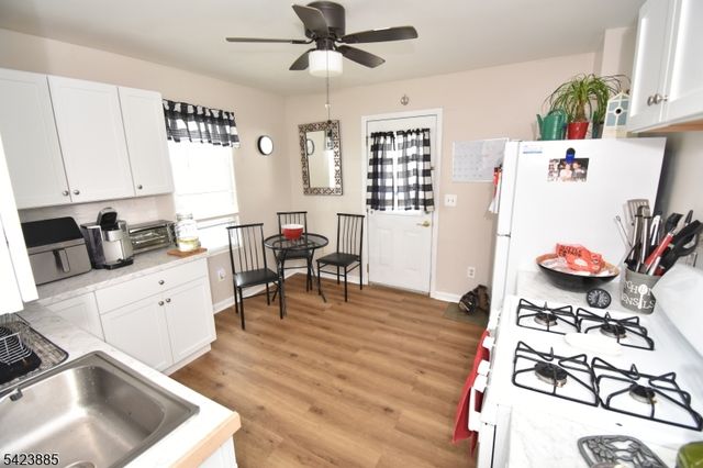 26 Lewis St, Phillipsburg Town, NJ 08865